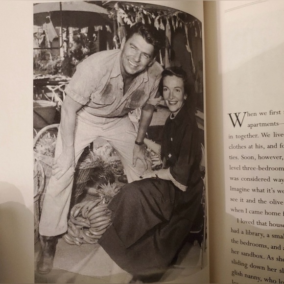 I Love You, Ronnie: The Letters of Ronald Reagan to Nancy Reagan - Picture 3 of 7